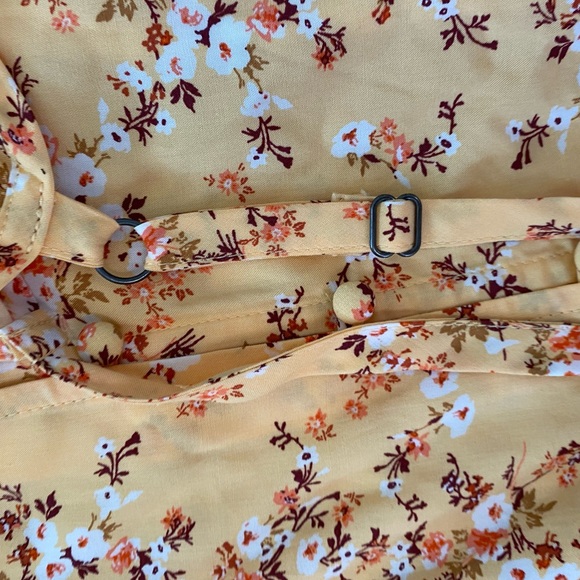 NWT old navy top - Picture 2 of 4